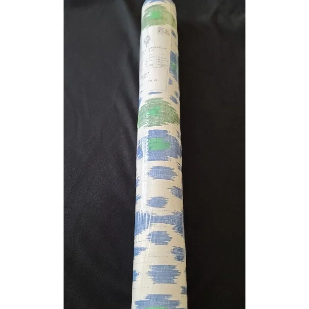 Gaston Y Daniela Wallpaper Libreria Ikat Azul GDW-5446-002 27.5 in X 32.8 ft NEW
